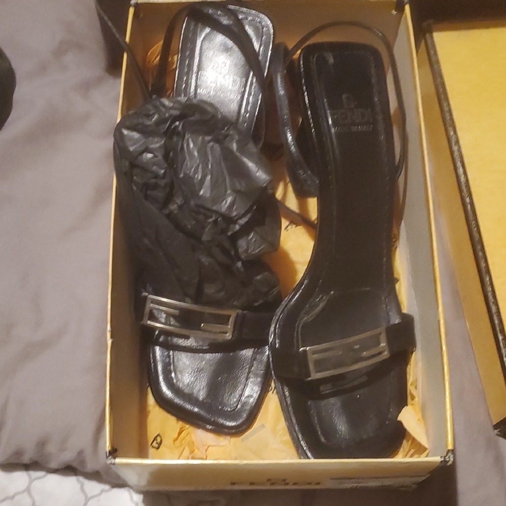 Fendi Black Leather Sandals